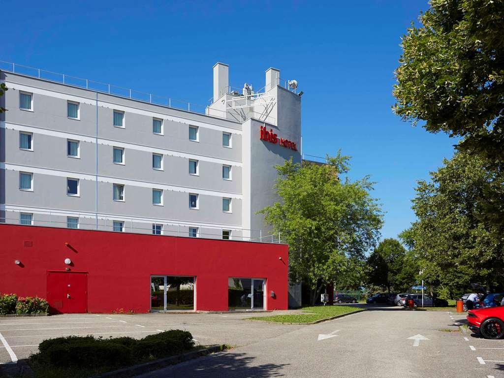 Ibis Porte De Genève Hotel 3*