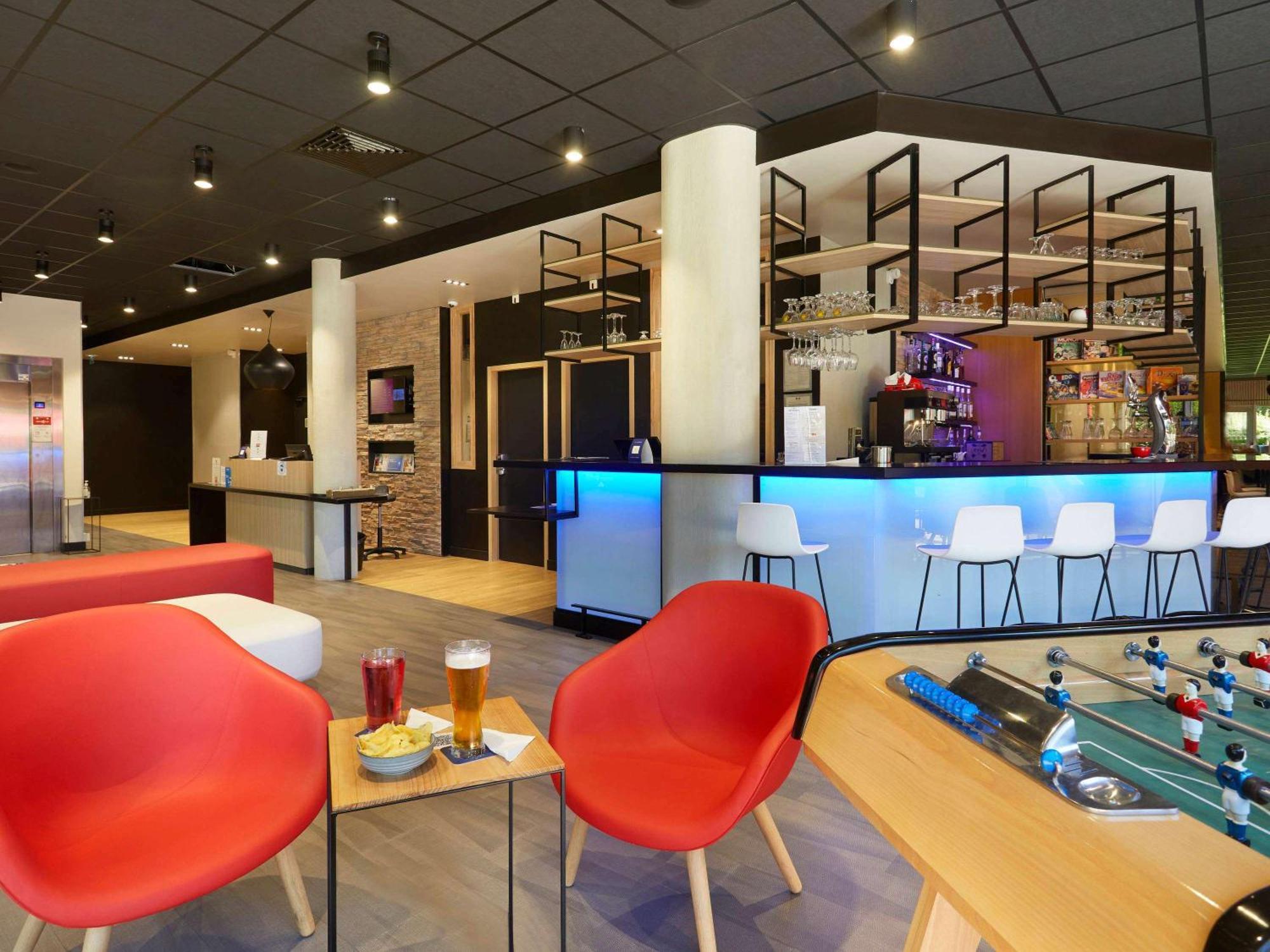 Hotel Ibis Porte De Genève 3*